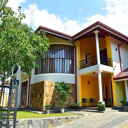 Bigcity Villa - Airport Transit Hotel Katunayaka Exterior foto