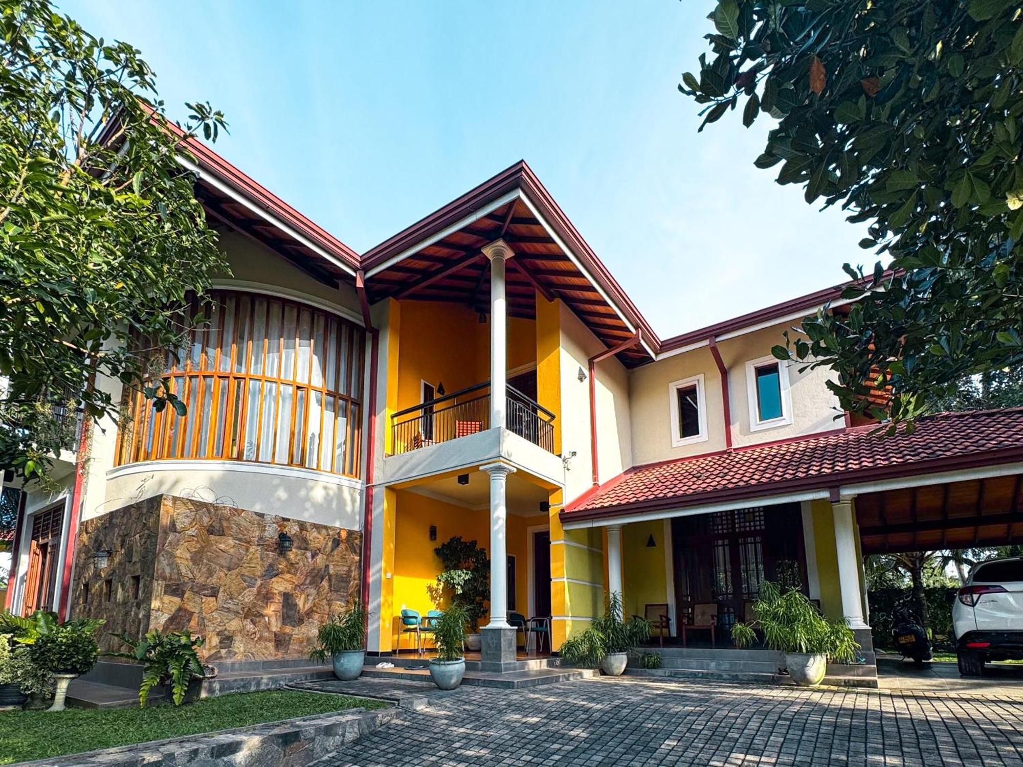 Bigcity Villa - Airport Transit Hotel Katunayaka Exterior foto
